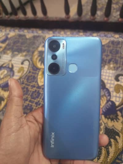 infinix hot 20i 4/64 box and mobil