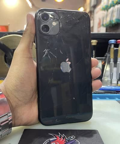 iphone 11 back crack mdn 64 gb orignal battery helth 94% orignal batry