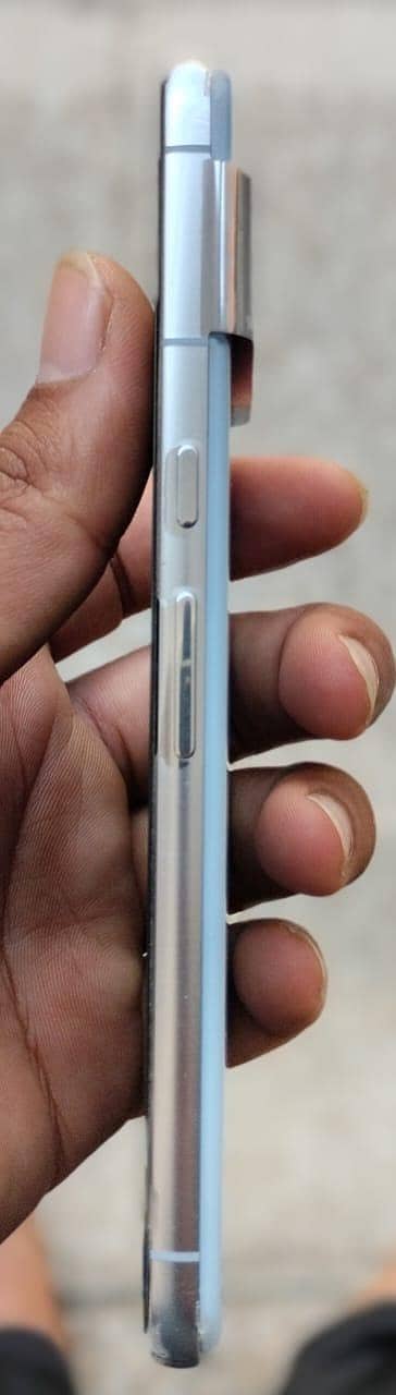 google pixel 8pro. . 3