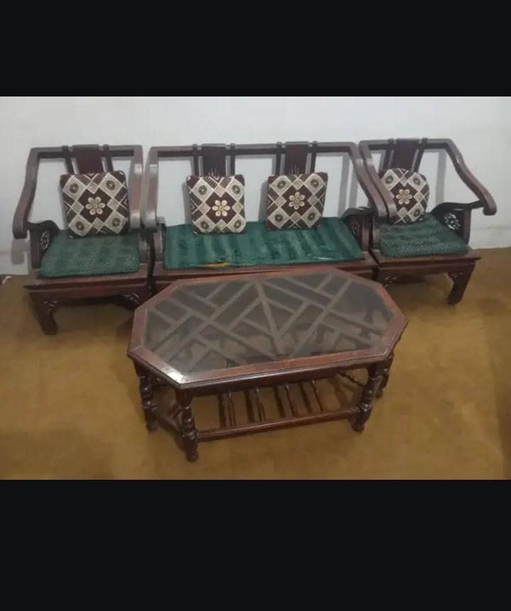 Sofa Set + Table 0