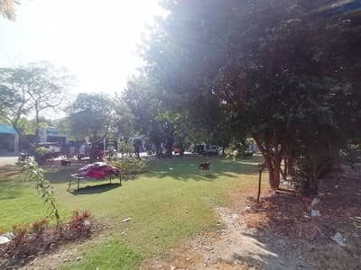 10 Marla Beautiful Residential Plot Available For Sale