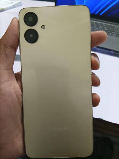 SAMSUNG A06 4 64 WITH BOX