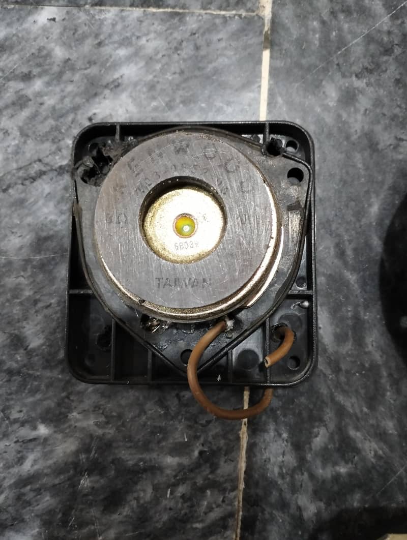 Speaker Tweeter 3