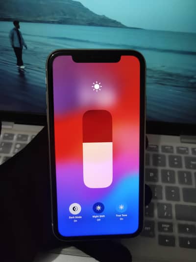 iPhone Xr - Non Pta | Like New