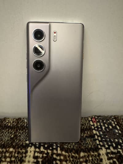 Techno camon 40 pro for sale 256gb