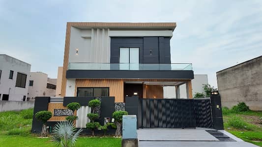 Stunning House for Sale in DHA Phase 5, Lahore.