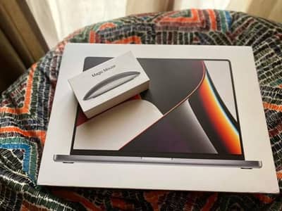 Apple MacBook M2 pro 1TB