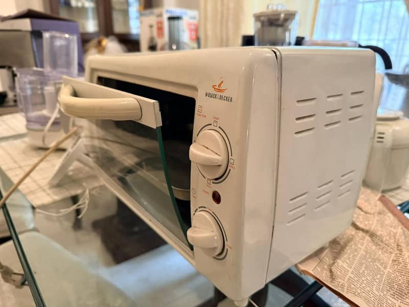 Cake breaking machine 0