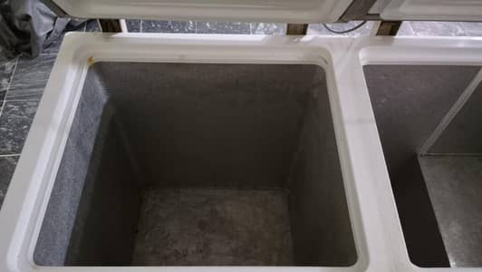 urgent for sale deep freezer inviter ha 03074731258