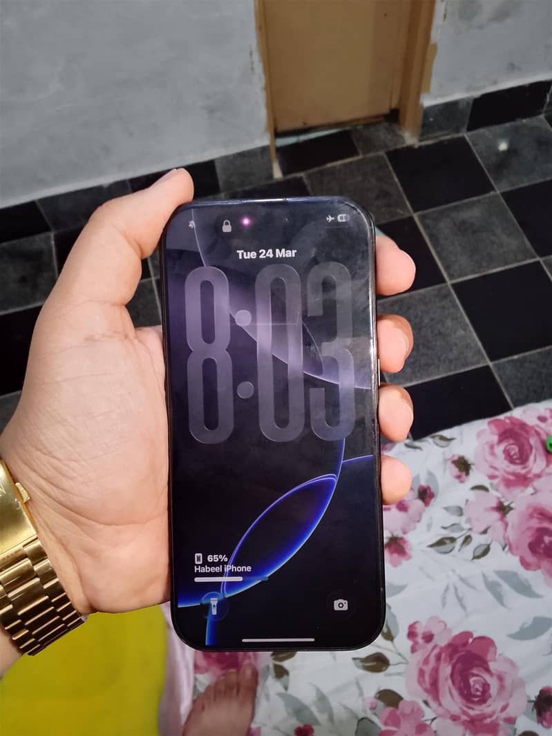Iphone 16 pro 1