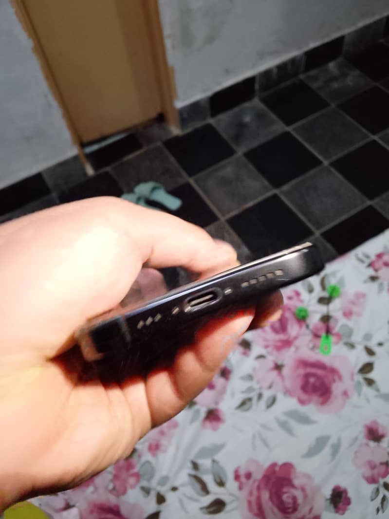 Iphone 16 pro 2