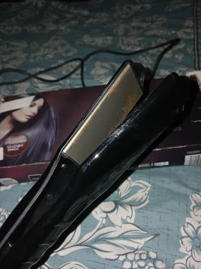 Saloon Magic Hair straightener