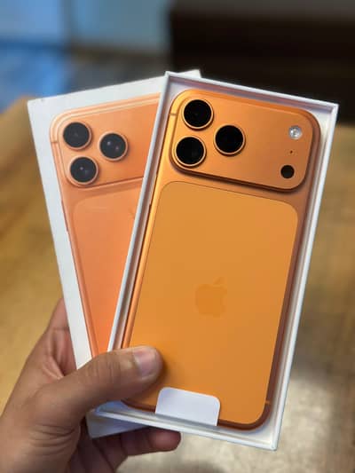 IPHONE 17 PRO MAX - 256GB STORAGE - FACTORY UNLOCKED