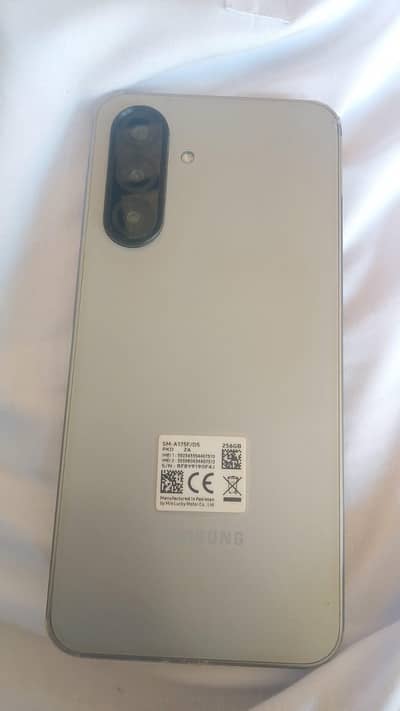 samsung A17 5g box pack brand new 10/10 conduction