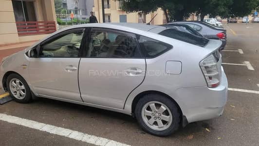 Toyota Prius 2010 urgent sale
