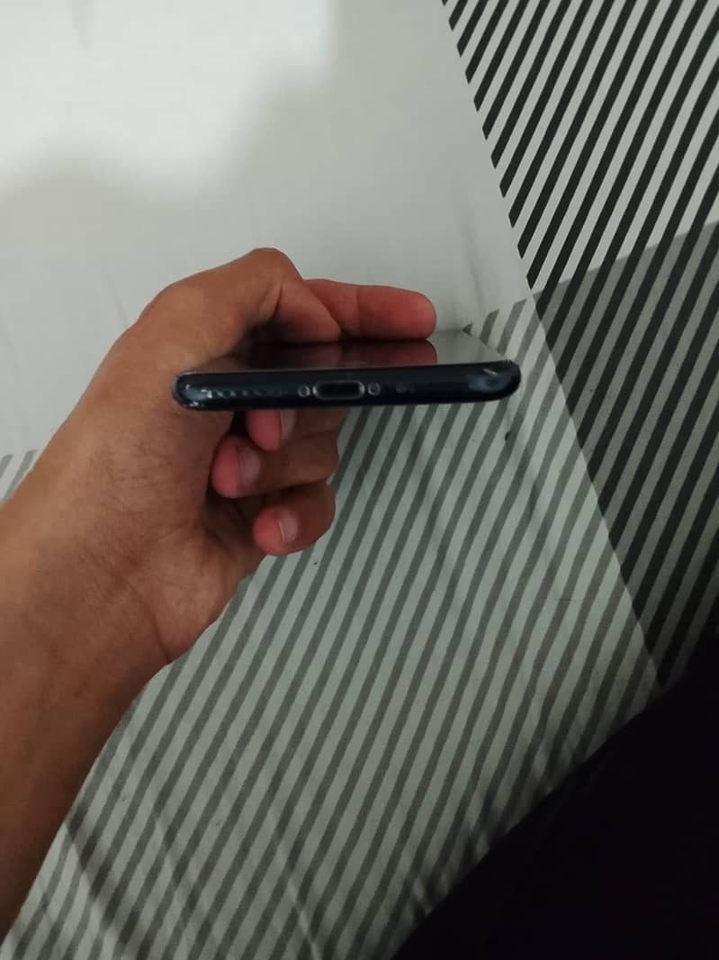 Iphone se 3rd generation 0