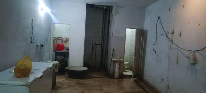 3 Marla Commercial Portion On 3rd Floor Near Mor Samanabad Chowk Multan Road