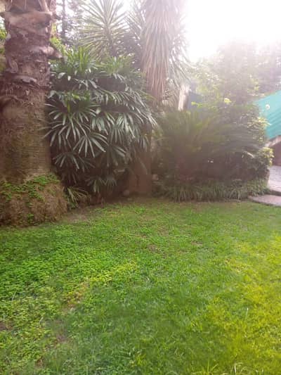 A Beautiful 1 Kanal Luxury House Available For Sale