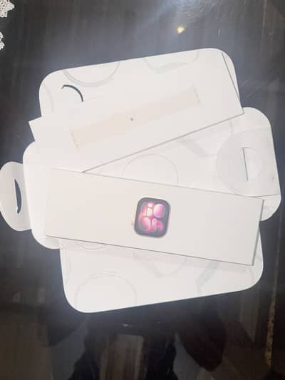 Apple Watch Series 11 Rose Gold