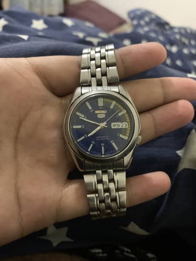 SEIKO 5 automatic 21 jewel original canadian imported watch