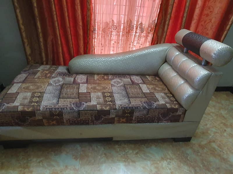 L Shape Sofa – Good Condition 0