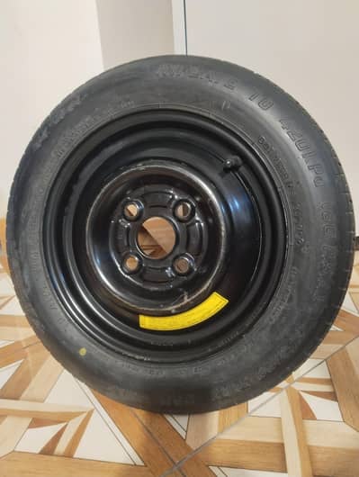 Japanese Alto car rim with tyre