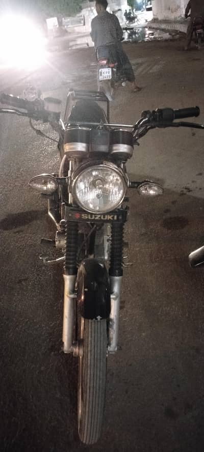 SUZUKI GS 150 SE