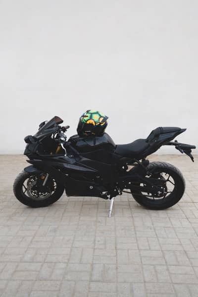 Yamaha R6 400cc