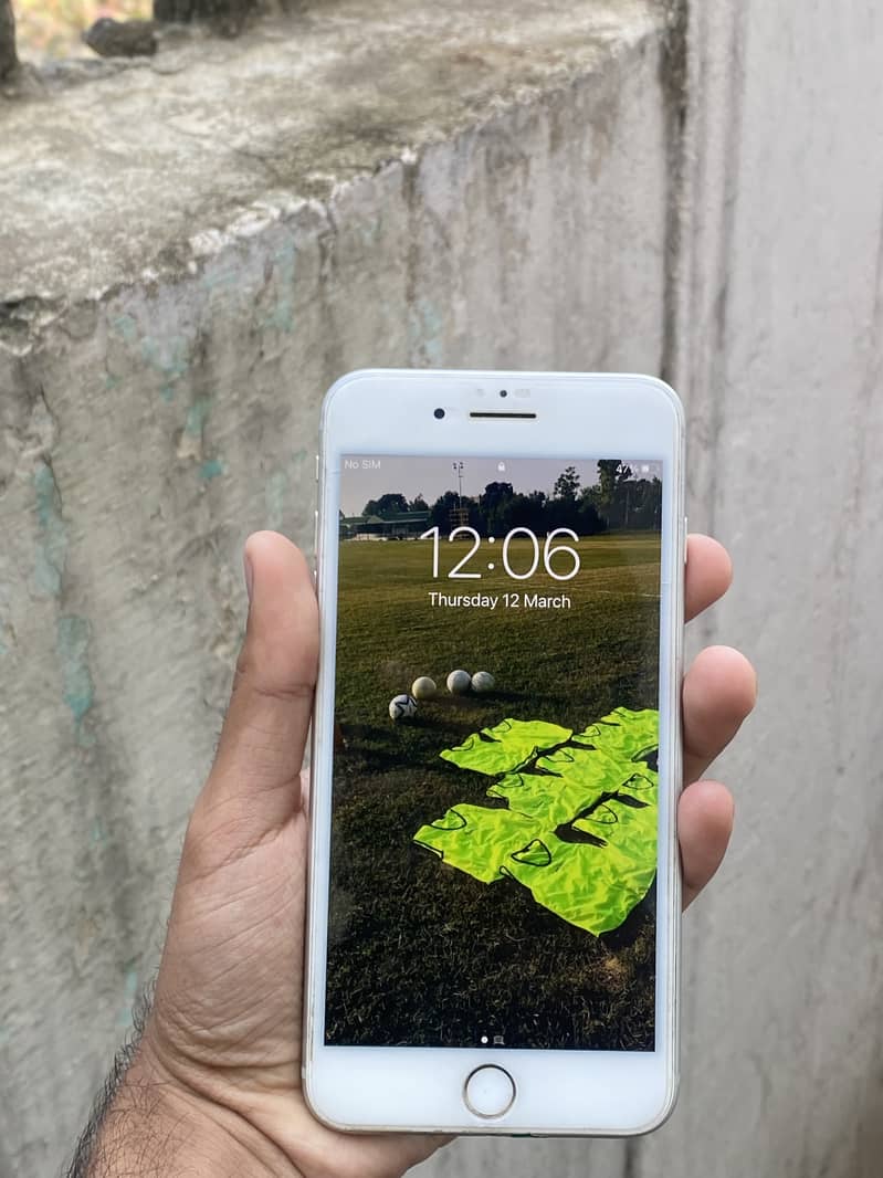 Apple iPhone 7 Plus 5