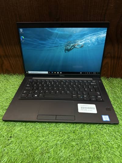 Dell Latitude 7390 (i5 8th Gen) (8/256)