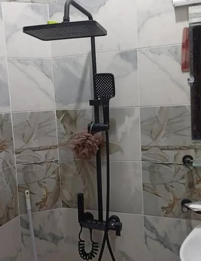 complete piano Matt black shower set