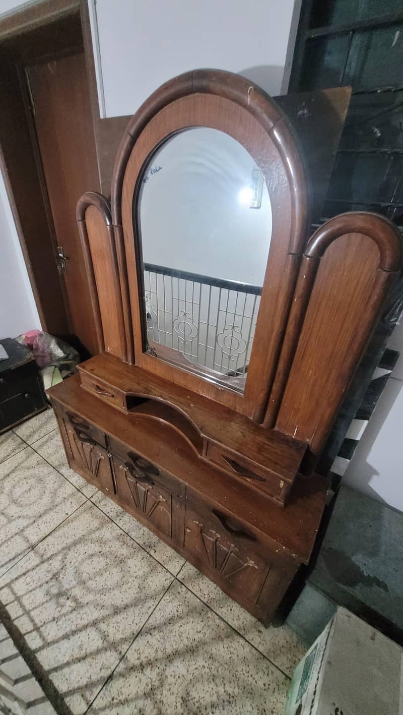Dressing Table 2
