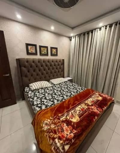 Studio phr day Sort Time available