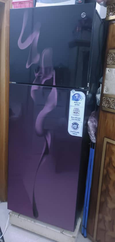 I want to sell my Pel Refrigerator  Non inverter Slightly used