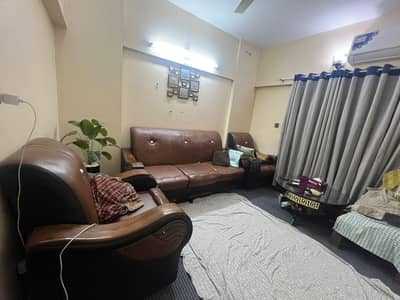 5 seater sofa set with center table