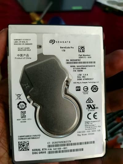 Baracuda pro 1tb laptop hard , 256gb nvme gen 4