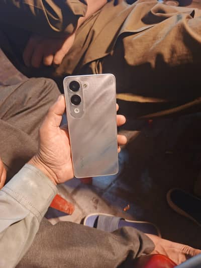 vivo y04 original box and charger available