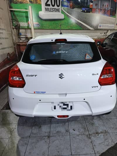 Suzuki Swift GLX CVT 2024