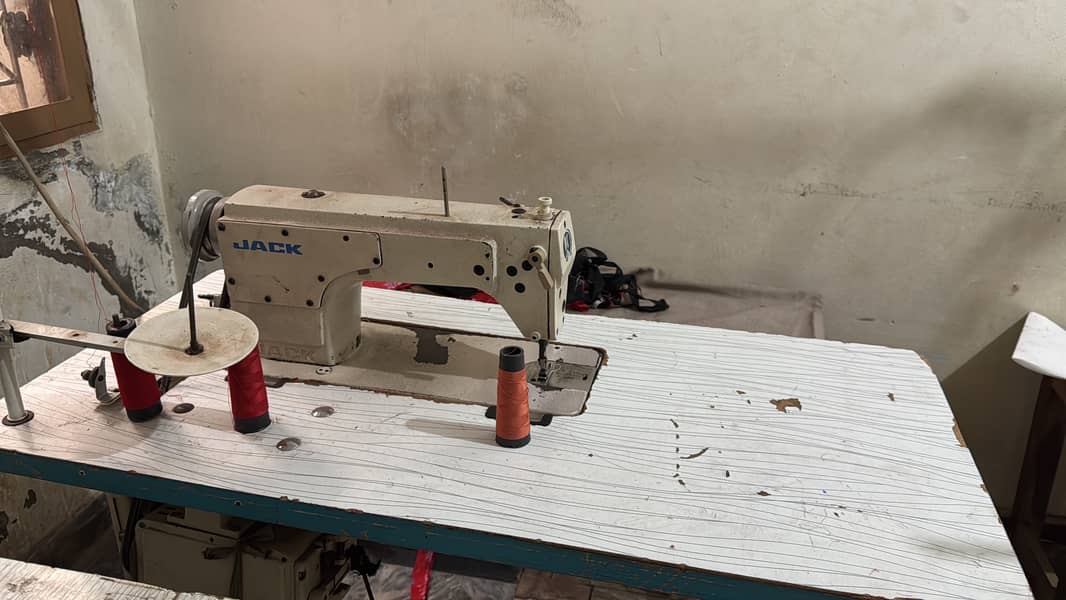 Singer Sewing Machine 1