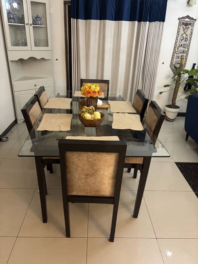 6 seater dining table