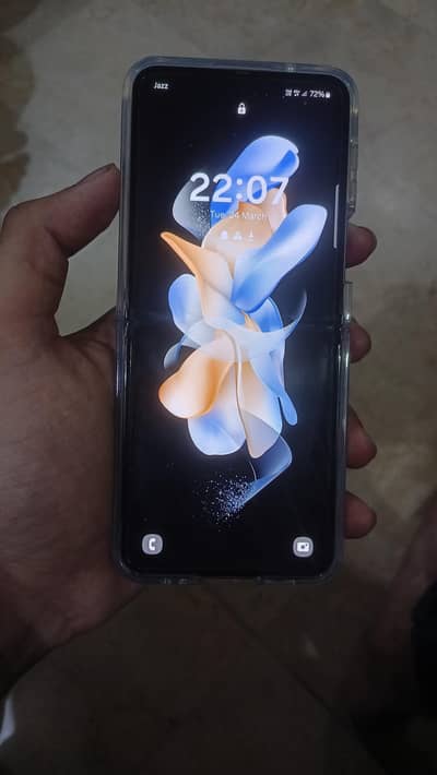 Galaxy Z Flip 4