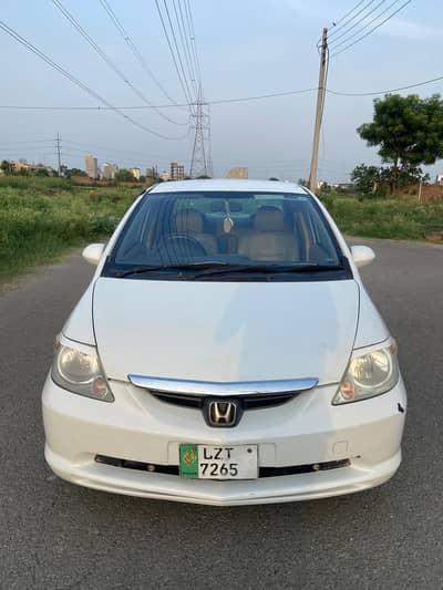 Honda city 2005 80% genuine condition