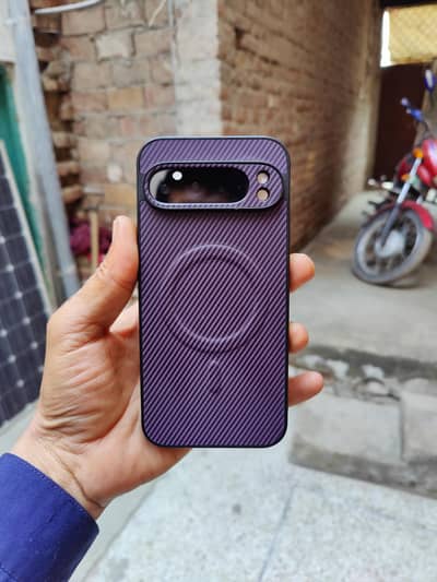 16/128 contact only Whatsapp 03054923000