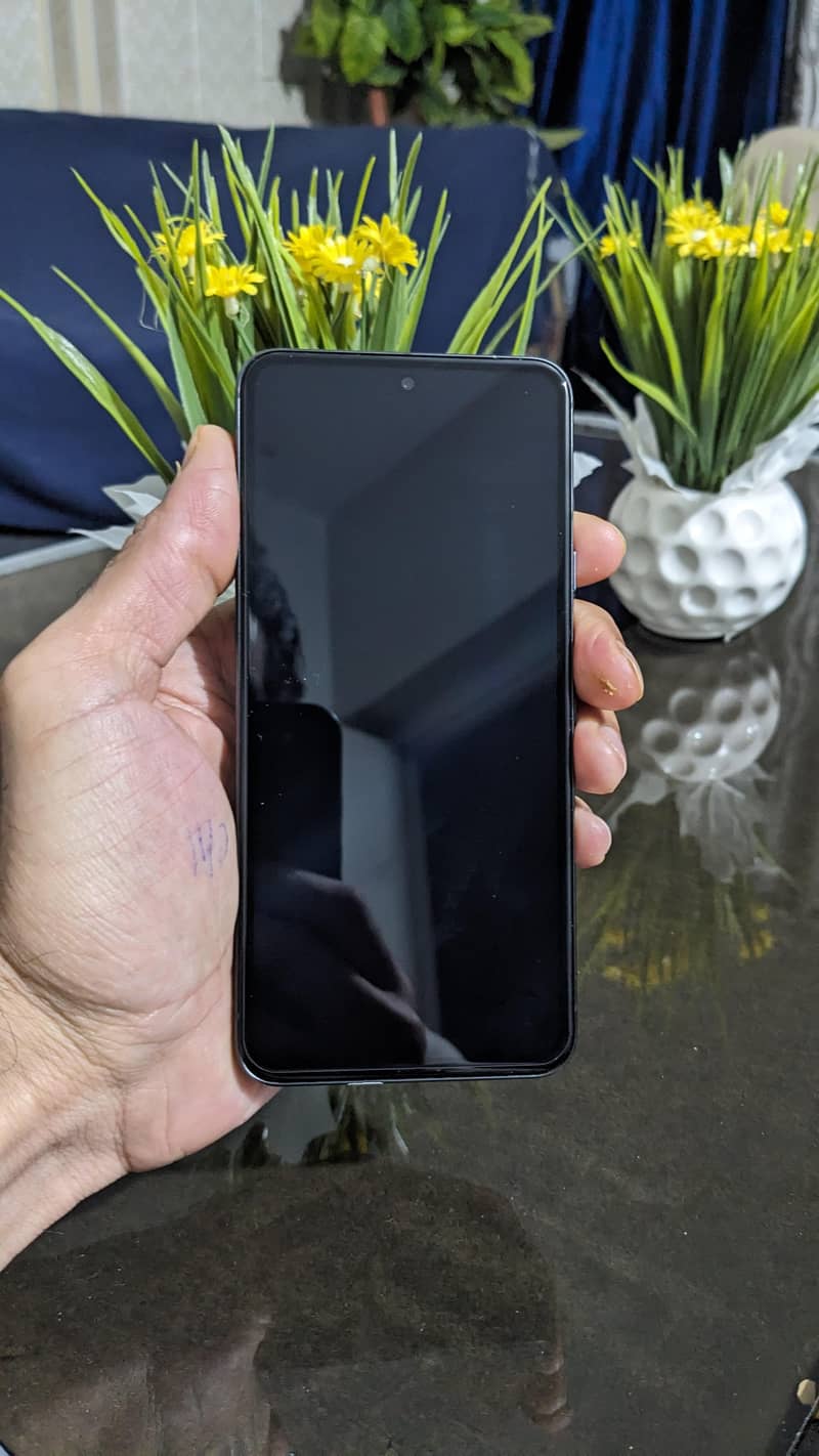 Google pixel 8 8