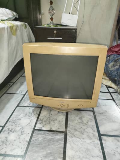Dell Old 17 inch Monitor For Computer