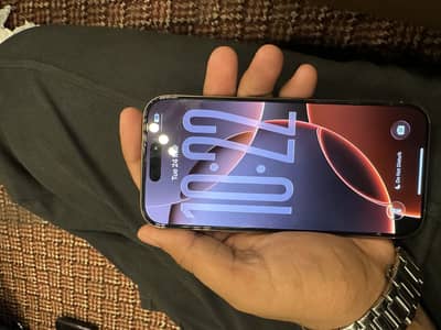 Iphone 16 pro Jv Battery 100% cycle count 135 with box