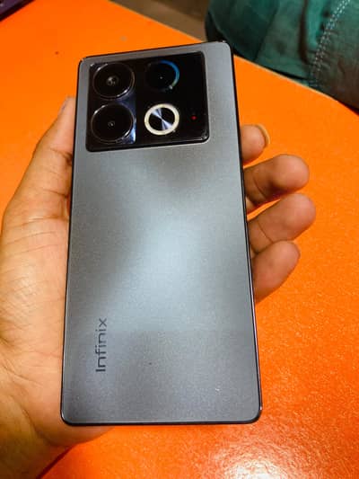 Note 40 8+8/256 . With Original 45W Fast charger cable