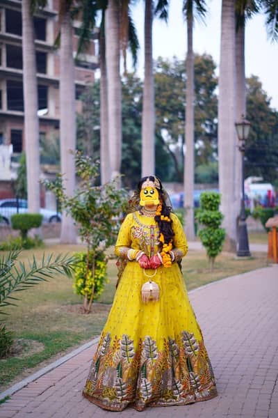 mehndi bridal dress