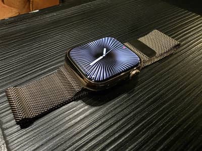 Apple watch Series 7 Gold Stainless steel  92 percent battery health