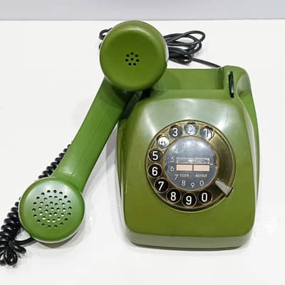 Vintage 1970s Post FeTAp 611-2a Rotary Telephone | Made in Germany